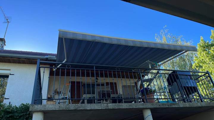 Spécialiste en pose de stores Lons-le-Saunier